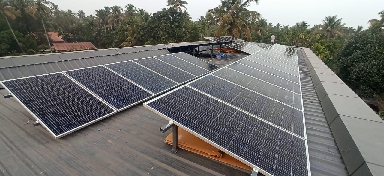 Monocrystalline Power Array Field